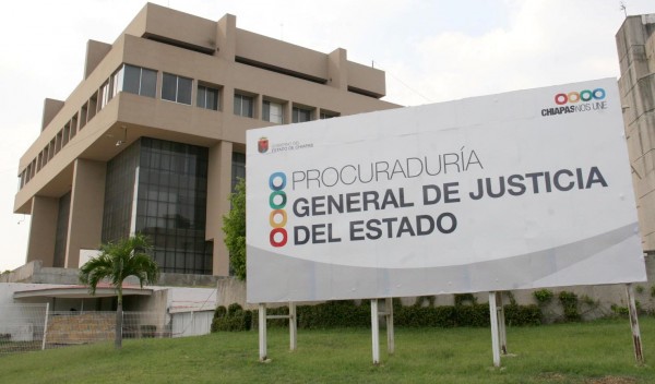 PGJE consignó a juez del ramo penal por liberar a dos reos confesos del delito de homicidio calificado.