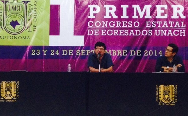 Jorge López Arévalo, economista investigador y docente de la UNACH en conferencia magistral sobre la realidad chiapaneca.