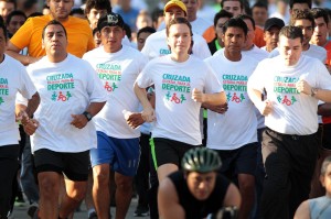 En la carrera del sexenio diversos grupos políticos convergen en el gobierno del gobernador Manuel Velasco Coello. Foto: ICOSO/Chiapas PARALELO