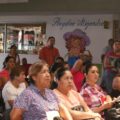 Las mujeres ocupan más horas de su tiempo a las tareas del hogar que los hombres. Foto: Icoso/Chiapas PARALELO