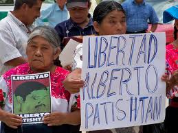 Pidiendo por la libertad de Alberto Patishtán. Foto: Archivo blog Patishtán/Chiapas PARALELO. 