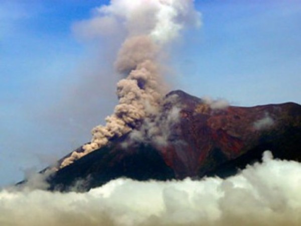 En los últimos meses tres volcanes de Guatemala entraron en actividad. En la imagen Volcán de Fuego. Foto: Gobierno de Guatemala 