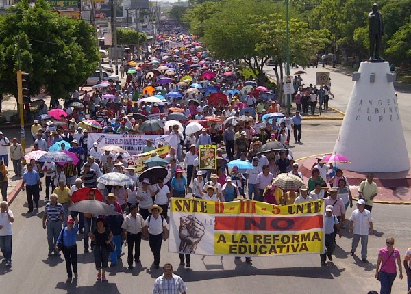 Movilización de maestros de la CNTE en Chiapas. Foto: Archivo