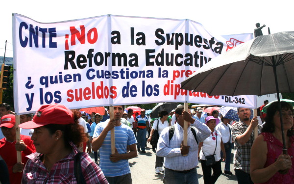 La Reforma Educativa atenta contra los derechos de los alumnos, sus familias, y los maestros, argumentan paristas. Foto: Isaín Mandujano/Chiapas PARALELO