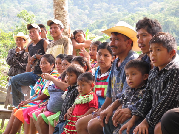 Habitantes de Chiapas han asumido la defensa de sus derechos a la tierra y al desarrollo. Foto: Ángeles Mariscal/ChiapasPARALELO