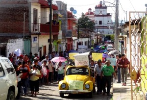 Al igual que en Chiapa de Corzo, como se ve en la imagen, los chiapanecos han salido a las calles para apoyar a los maestros. Foto: Radio Pozol/Chiapas PARALELO