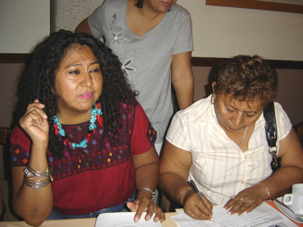 Adela Gómez fue reconocida entre las 10 mujeres líderes de Chiapas, porel Centro de Iniciativas de Cooperación al Desarrollo de la Universidad de Granada, España. Foto: Archivo de la familia Gómez