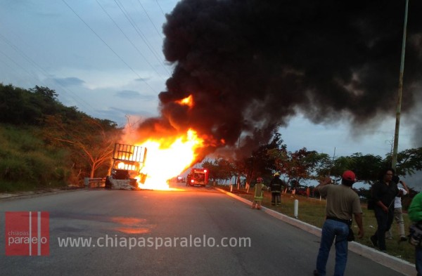 El libramiento fue cerrado a la circulación. Foto: Isaín Mandujano/Chiapas PARALELO.