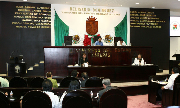 Solo 33 de 41 diputados asistieron a la sesión extraordinaria de ayer. Foto: Congreso del Estado/Chiapas PARALELO.