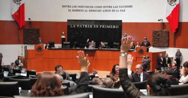 Avala Senado, por 102 votos a favor y 22 en contra, en lo general, el dictamen que expide la Ley General del Servicio Profesional Docente 