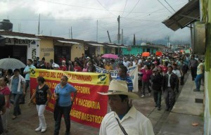 ALTAMIRANO MARCHA 171013