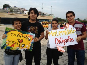 La Red por los Derechos Sexuales y Reproductivos ha realizado campañas entre las y los jóvenes sobre el derecho a  decidir. Foto: cortesía/ Chiapas PARALELO. 