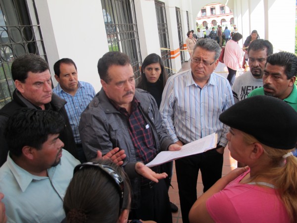 Hasta el próximo lunes se reanudará el servicio en la Unidad Administrativa de San Cristóbal de las Casas. Foto: Carlos Herrera