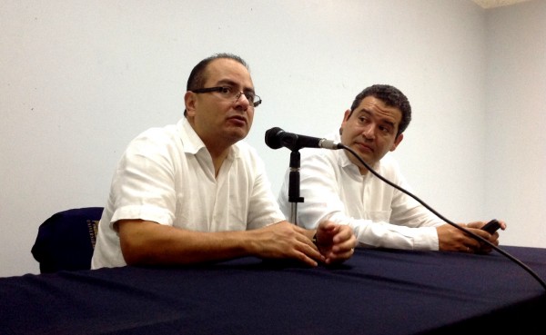 El Dr. Villanueva, miembros del Instituto de Investigaciones Juridicas de la UNAM imparte conferencia magistral en Tuxtla Gutiérrez. Foto: Isaín Mandujano/Chiapas PARALELO