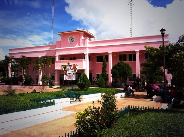 Así estuvo hoy la presidencia municipal de Suchiapa, también tomada por maestros. Foto: Chiapas PARALELO