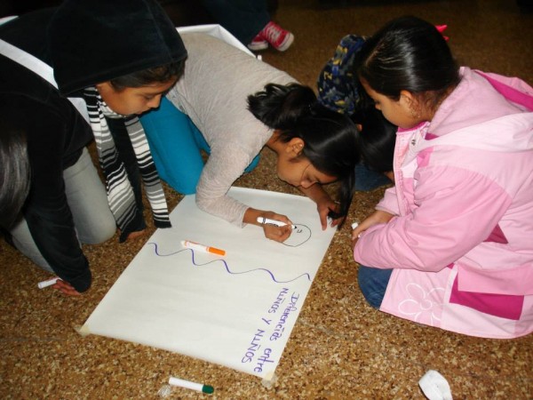 La Red por los Derechos de la Infancia en México (Redim) publicó el lunes un manual que busca visibilizar la situación de las niñas y las adolescentes en nuestro país. Foto: Archivo/Chiapas PARALELO