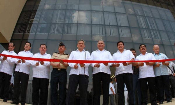 Juan Sabines y su gabinete. Foto: Cortesía