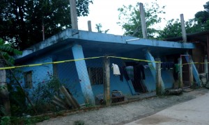 Así se han colapsado las casas de concreto en la comuinidad Linda Vista. Los pobladores tuvieron que se reubicados en un albergue temporal. Foto: Daniel Vázquez/Chiapas PARALELO