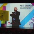 El Doctor Mundo Molina ha ganado diversos premios en el extranjero por sus proyectos a favor de comunidades indígenas. Ninguno ha sido adoptado por el gobierno de Chiapas. 