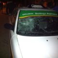 Autos dañados por enfrentamiento entre taxistas y pobladores de Peña María. Foto: Amalia Avendaño