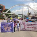 Organizaciones integrantes de la Campaña Popular contra la Violencia hacia las mujeres de Chiapas, presentaron formalmente ante el Sistema Nacional de Prevención, Atención, Sanción y Erradicación de la Violencia contra las Mujeres, la solicitud formal de declaración de Alerta de Género para Chiapas, luego de registrarse 84 defunciones de mujeres en el período enero-octubre 2013.