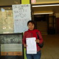 Amalia Rufina Santiago Ambrosio inició una huelga de hambre frente a la alcaldía de Zinacantán. Foto: Amalia Avendaño