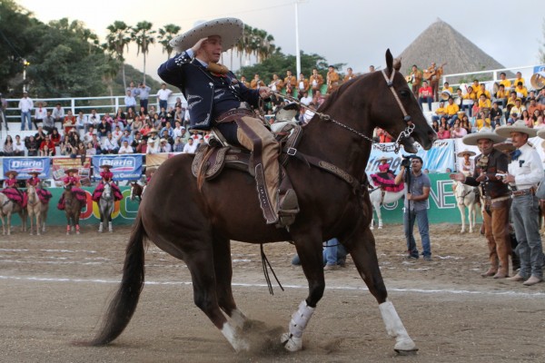 De los 78 mil millones de pesos, más 42 mil millones dispondrá el Poder Ejecutivo para sus dependencias estatales. Foto: Cortesía/Chiapas PARALELO