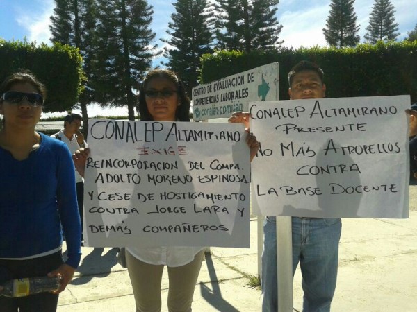 Maestros de SCL y Altamirano se solidarizan con profesor despedido por José Antonio Aguilar Meza, del Conalep Comitán: Foto, Fredy Martín Pérez 