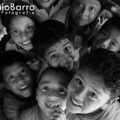 El fotógrafo Antonio Barro, desde el 2005, recorre la franja fronteriza comiteca para captar la alegría e inocencia de los niños. 