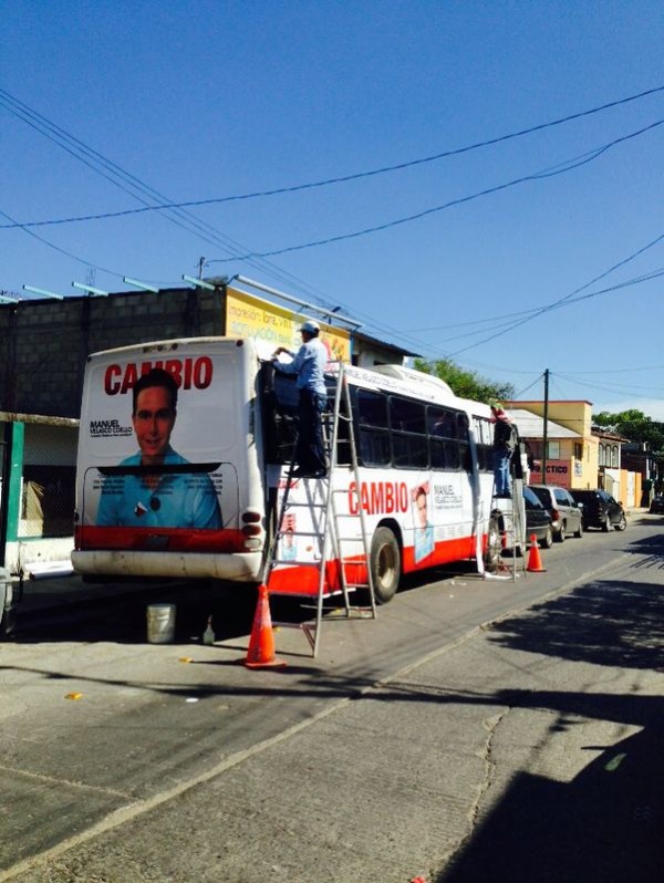 La revista Cambio promocionó la imagen del gobernador de Chiapas en diversos estados del país. 