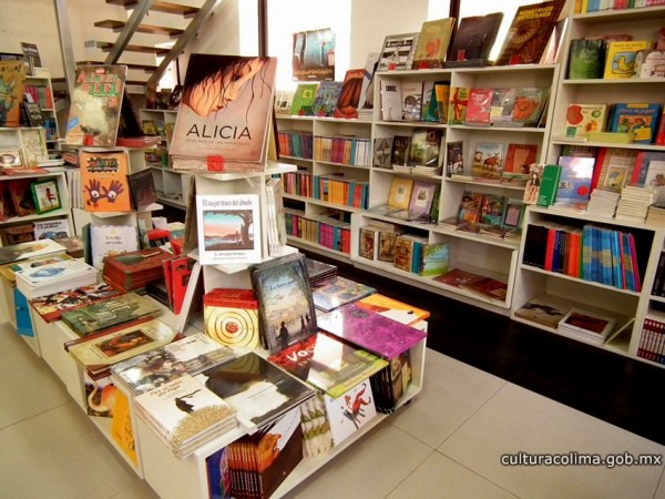 En honor a escritora chiapaneca Rosario Castellanos, se llamará Librería “Balún Canán”. 