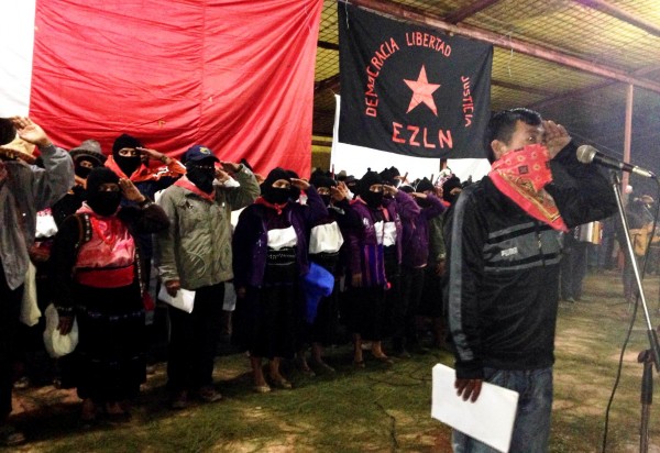 “No están sol@s”, sino que les decimos: aquí estamos, estamos con ustedes, ni nos rendimos, ni nos vendemos, ni claudicamos", ratifican grupos adherentes a la causa del EZLN. Foto Isaín Mandujano/Chiapas PARALELO