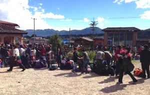 Unos dos mil 250 jóvenes se alistaron para estar en las comunidades zapatistas del 3 al 7 de enero. Foto Isaín Mandujano/Chiapas PARALELO