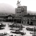 Imagen del Parque Central de Tuxtla, al fondo el Edificio Corzo, que sobrevive al tiempo. Foto: Archivo/Museo de la Ciudad