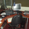 Imagen del interior de la radiodifusora que fue desmantelada en San Cristóbal de las Casas. Foto: Icoso