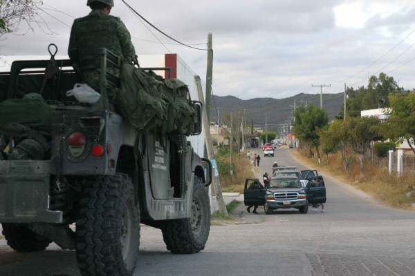 SEDENA, SEMAR, PGR  realizan operativos de vigilancia en Chiapas.