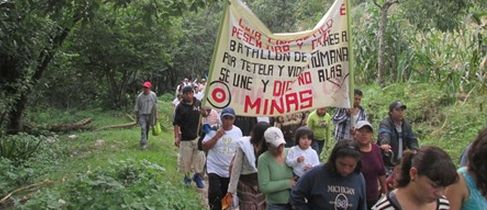 Protesta ciudadana contra empresas mineras en Puebla. Foto: Radio Expresión