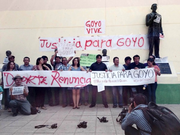 Periodistas de Chiapas unieron su voz para condenar el crimen de Gregorio Jiménez de la Cruz y exigir la renuncia del gobernador de Veracruz, Javier Duarte.