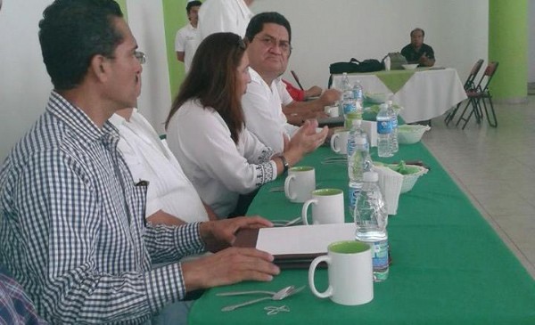 En la imagen, el alcalde de Berriozabal, Aldert Zepeda Valencia, cuestionado por su mala administración.