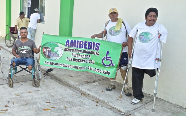 Asociación de Migrantes Retornados con Discapacidad (AMIREDIS) en su paso rumbo a la Ciudad de México. Foto: Cesar Rodríguez