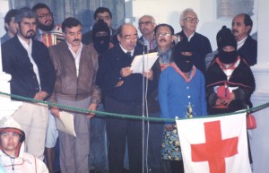 Don Samuel Ruiz acompaña al EZLN. Foto: Archivo Frayba