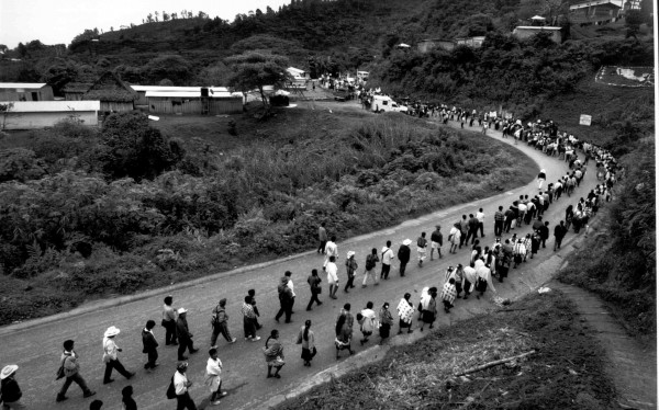 Frayba realiza continua labor de acompañamiento a pueblos desplazados. Foto: Archivo Frayba