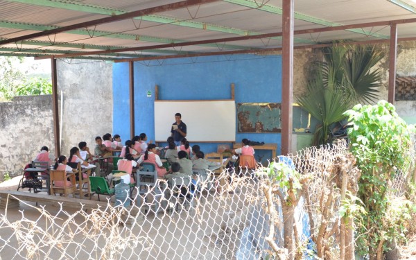 Galera funciona como edificio para Secundaria. Foto: Cesar Rodríguez