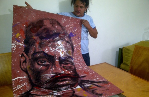 Enrique Díaz, el artista plástico chiapaneco. Foto: Isaín Mandujano