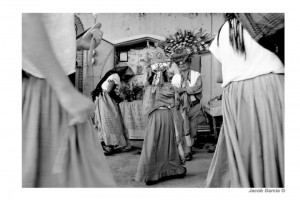 Danza de las plumas de la guacamaya y del pavo real. Danza zoque con motivo a la apertura del carnaval de Tuxtla Gutiérrez. Foto: Jacob García