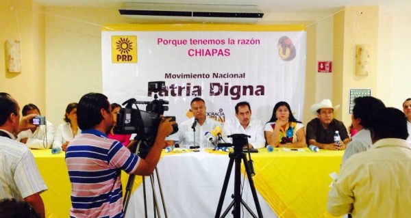 Carlos Sotelo García, en campaña en Chiapas rumbo a la dirigencia nacional del PRD. Foto: Chiapas PARALELO