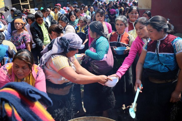 14 personas tuvieron que se sacadas de las comunidad luego del enfrentamiento, con los días un millar más abandonó el lugar. Foto: Elizabeth Ruiz
