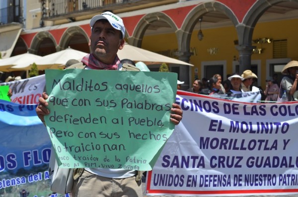 Juan Carlos está buscando promover un amparo, lo mismo se haría a favor de Enedina Rosas Vélez, comisaria ejidal de San José Teruel. Foto: LadoB