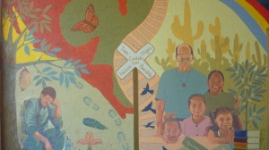 Saul Kak ha plasmado murales en albergues de migrantes como éste en el albergue del Padre Alejandro Solalinde en Ixtepec, Oaxaca.