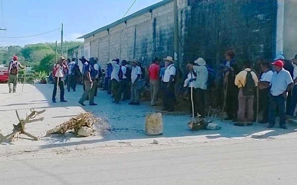 Indígenas choles de Tumbalá toman alcaldía. Foto: Chiapas PARALELO